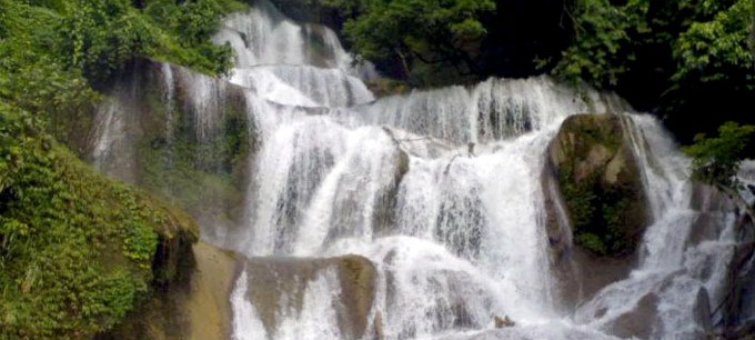 La cascade Huou à Pù Luong de Thanh Hoa