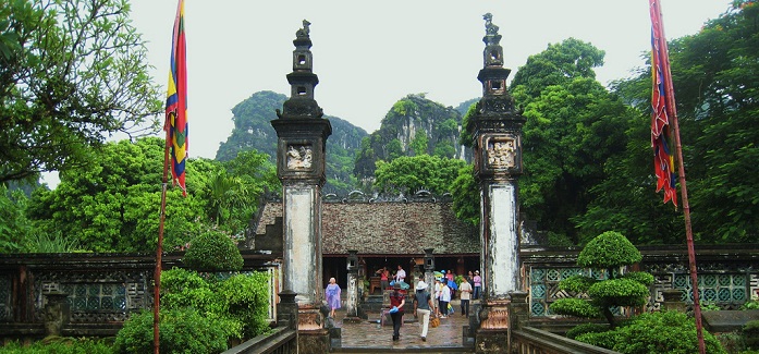 Temple de dynastie Dinh à Hoa Lu