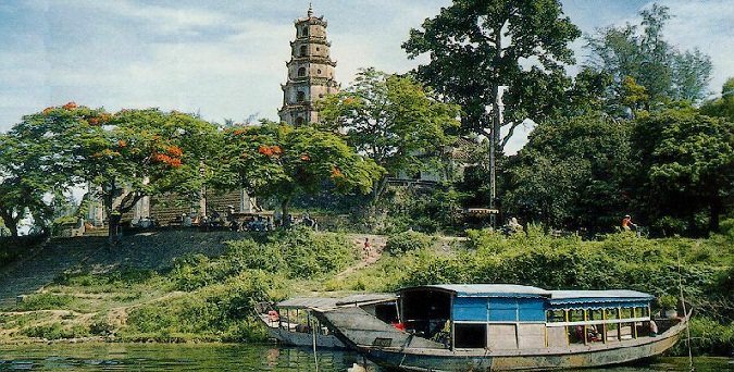 La pagode Thiên Mu de ville impériale Huê