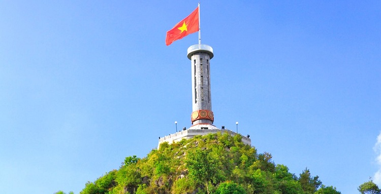 Voyage à Ha Giang, la tour du drapeau Lung Cu